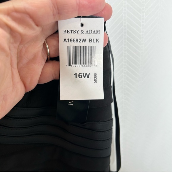 Betsy Adam black maxi mermaid dress cap sleeves - Picture 9 of 10